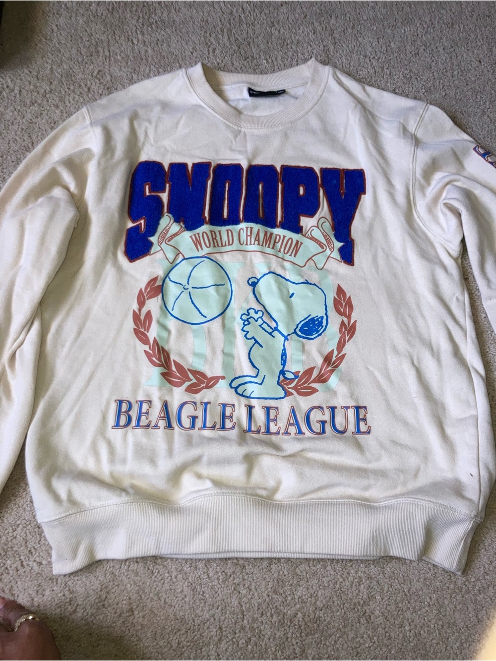 Peanuts White Snoopy 'Beagle League' Graphic Crewneck